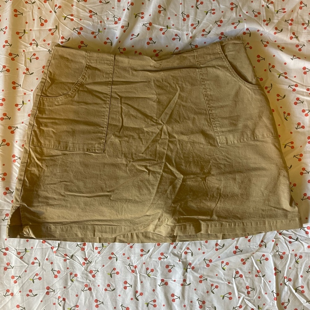 brand: OCI   size: 11   color: Medium Khaki